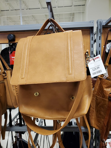 Department Store «T.J. Maxx», reviews and photos, 1300 Shingle Creek Xing, Brooklyn Center, MN 55430, USA