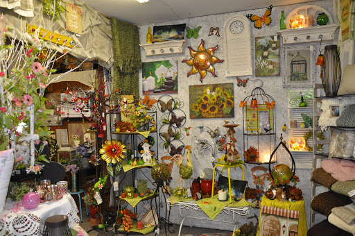 Gift Shop «Seasons Of The Heart Gift Shoppe», reviews and photos, 2115 E 67th St, Anderson, IN 46013, USA