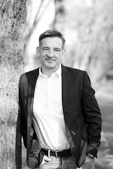 Natural Leadership Lüdge GmbH Hauser G. 19 b, 35578 Wetzlar, Deutschland