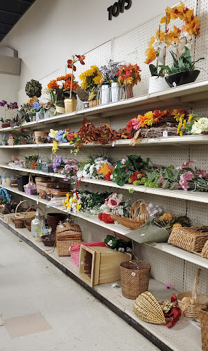 Thrift Store «Lakewood Goodwill», reviews and photos, 6002 Mt Tacoma Dr SW, Tacoma, WA 98499, USA