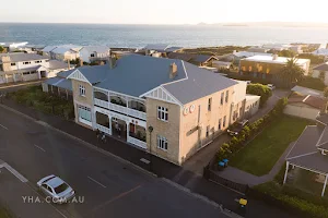 YHA Port Elliot Beach House image