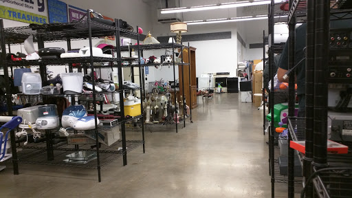 Thrift Store «7th & Bell Goodwill Retail Store & Donation Center», reviews and photos, 17037 N 7th Ave, Phoenix, AZ 85023, USA