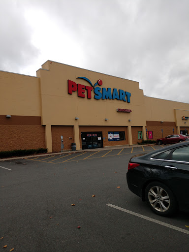 Pet Supply Store «PetSmart», reviews and photos, 104 Andover St, Danvers, MA 01923, USA