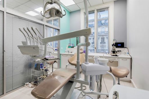 Dentistry courses Paris