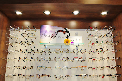 Eye Care Center «Eye Site of Tampa Bay», reviews and photos, 2560 Gulf to Bay Blvd #100, Clearwater, FL 33765, USA