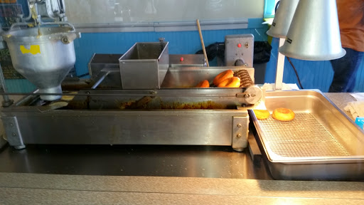 Donut Shop «Top That! Donuts», reviews and photos, 210 Ocean Ave, Point Pleasant Beach, NJ 08742, USA