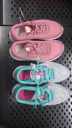 Clothing Store «Nike Factory Store», reviews and photos, 651 Kapkowski Rd #150, Elizabeth, NJ 07201, USA