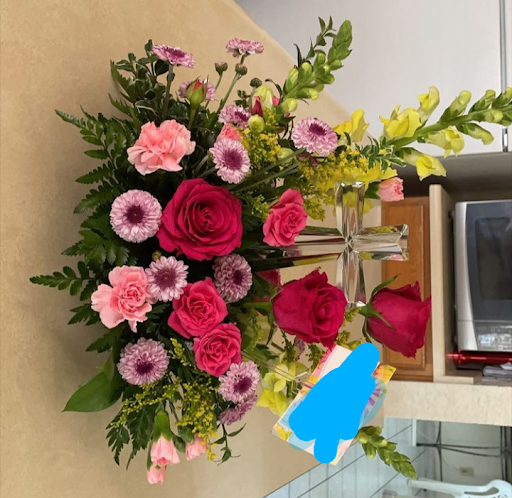 Florist «K & M Floral & Interior Plant Designs», reviews and photos, 537 Main St, Woodland, CA 95695, USA