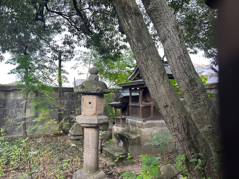 穴穂神社