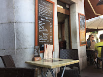 Atmosphère du Restaurant Bar Café du Pont Morens à Annecy - n°2