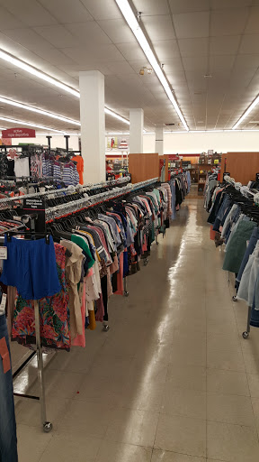 Department Store «T.J. Maxx», reviews and photos, 7555 W Hillsborough Ave, Tampa, FL 33615, USA