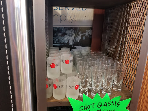 Liquor Store «Portofino Wine Bank», reviews and photos, 500 S. Pointe Dr #110, Miami Beach, FL 33139, USA