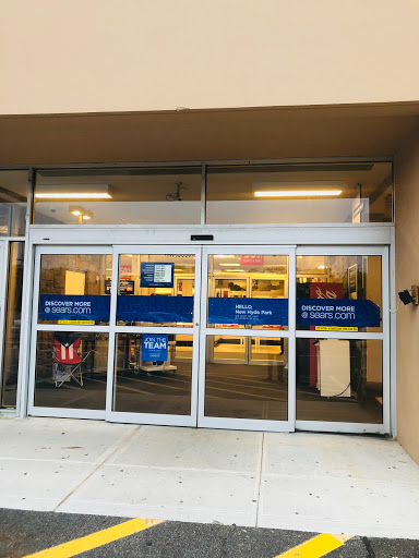 Department Store «Sears», reviews and photos, 1400 Union Tpke, New Hyde Park, NY 11040, USA