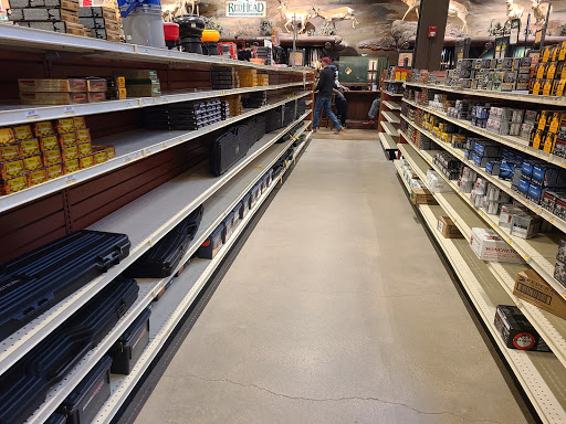 Outdoor Sports Store «Bass Pro Shops», reviews and photos, 7970 Northfield Blvd, Denver, CO 80238, USA