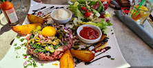 Steak tartare du Restaurant français Les terrasses de la Berre à Portel-des-Corbières - n°3