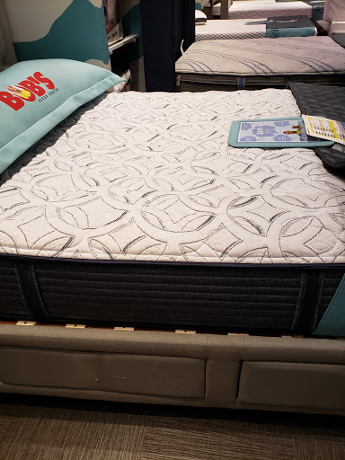 Mattress outlet shops in Chicago