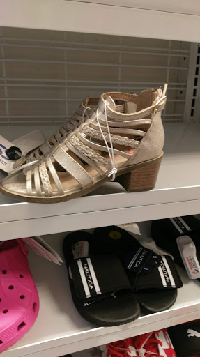 Clothing Store «Ross Dress for Less», reviews and photos, 100 S Biscayne Blvd, Miami, FL 33131, USA