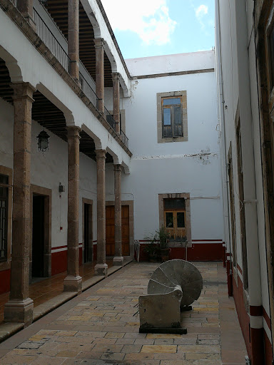 Instituto Nacional de Antropología e Historia Michoacán