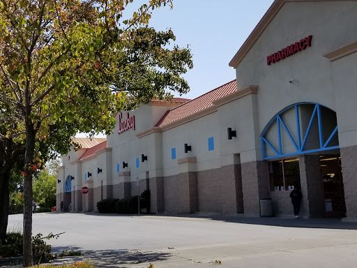 Supermarket «Lucky», reviews and photos, 2355 California Blvd, Napa, CA 94559, USA
