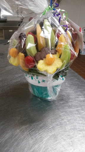 Gift Shop «Edible Arrangements», reviews and photos, 204 Main St, New Britain, CT 06051, USA