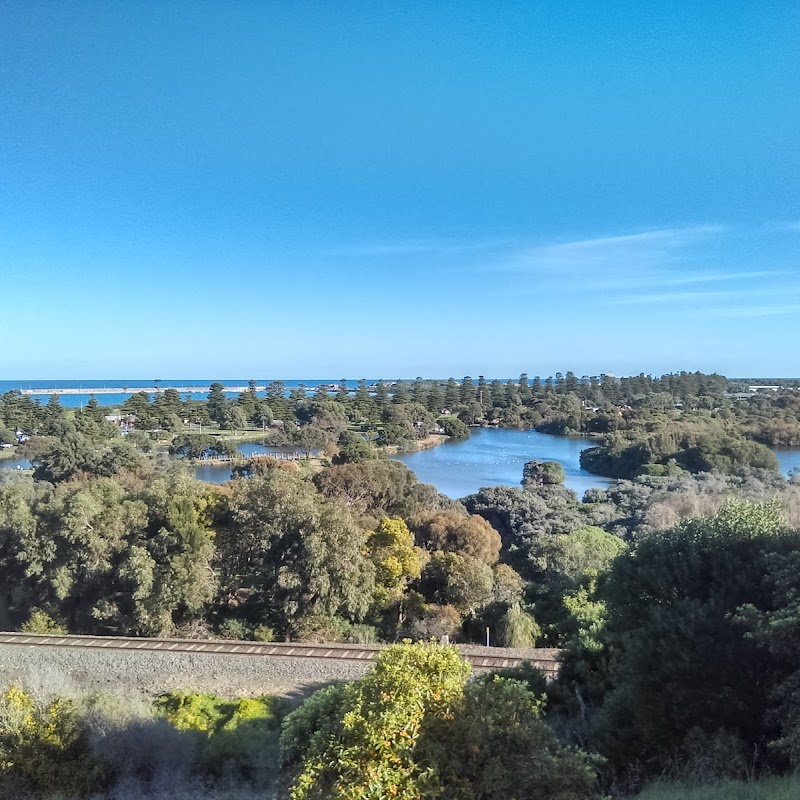 Lake Pertobe Motor Boats