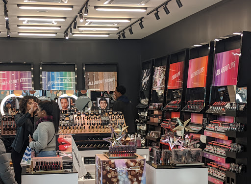 Cosmetics Store «MAC Cosmetics», reviews and photos, 630 Old Country Rd, Garden City, NY 11530, USA