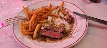 Steak frites du Restaurant de grillades à la française Le Relais de l'Entrecôte à Paris - n°10