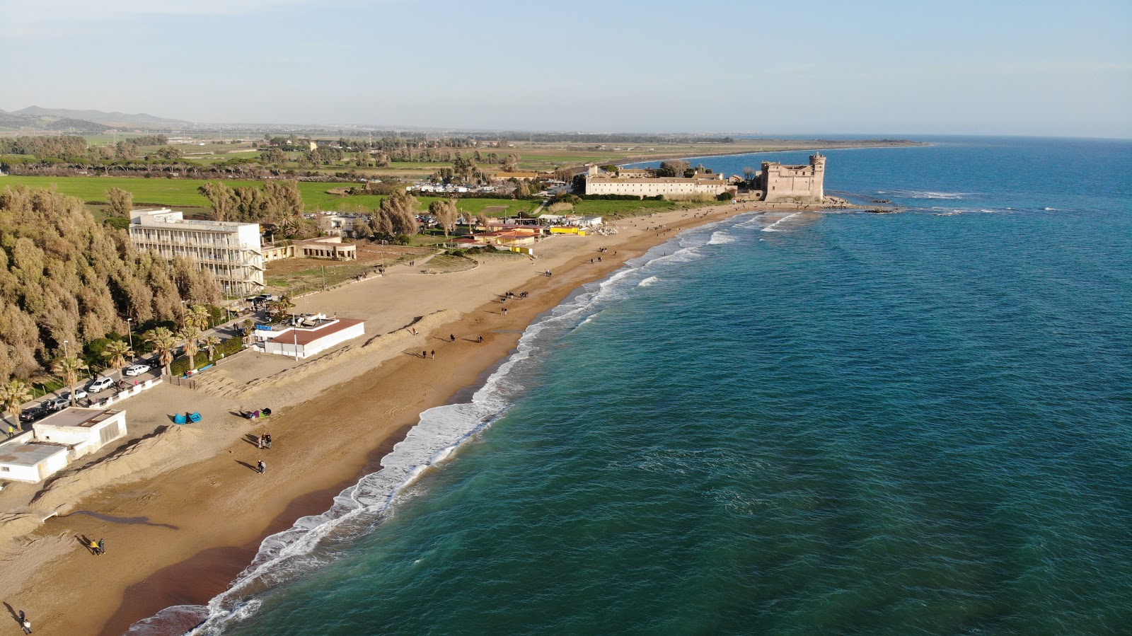 Foto van Strand van Santa Severa II met bruin zand oppervlakte