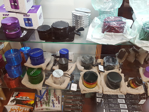 Vaporizer Store «MadHouse Smoke & Vape», reviews and photos, 2622 Colonel Glenn Hwy, Fairborn, OH 45324, USA