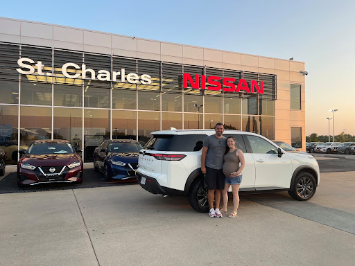 Nissan Dealer «St. Charles Nissan», reviews and photos, 5625 Veterans Memorial Pkwy, St Peters, MO 63376, USA