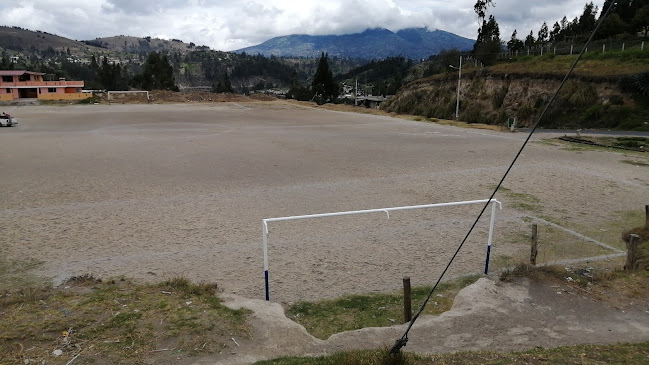 Opiniones de Estadio Calicanto en Ambato - Campo de fútbol