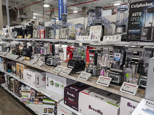 Electronics Store «Best Buy», reviews and photos, 8923 Bay Pkwy, Brooklyn, NY 11214, USA