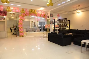 Makeup Pro Studio By Aminah | Best Beauty Salon in Bahria Town image