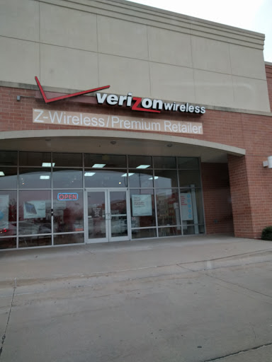 Cell Phone Store «Verizon Authorized Retailer - A Wireless», reviews and photos, 1100 Blairs Ferry Rd NE #117, Cedar Rapids, IA 52402, USA