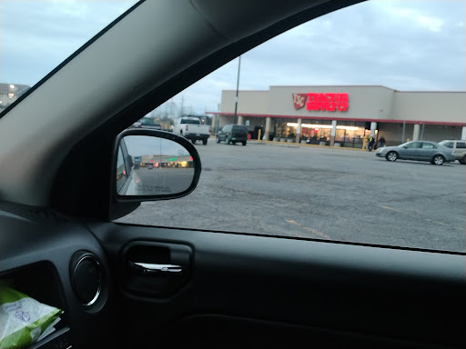 Shopping Mall «River Pointe Mall», reviews and photos, 401 E Clifty Dr, Madison, IN 47250, USA