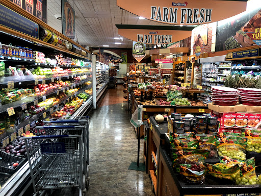 Grocery Store «Foodtown of Kensington», reviews and photos, 382 McDonald Ave, Brooklyn, NY 11218, USA