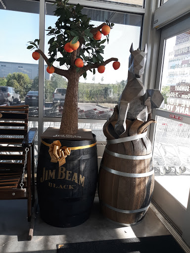 Liquor Store «Lukas Liquor Superstore», reviews and photos, 13657 Washington St, Kansas City, MO 64145, USA