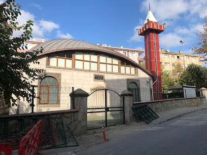Çekmeköy Çamlık Camii