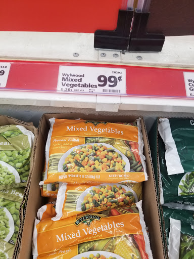 Grocery Store «Save-A-Lot», reviews and photos, 1001 Majestic Dr, Fenton, MO 63026, USA