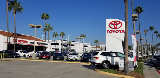 Used Car Dealer «Tustin Toyota Giant Used Car Center», reviews and photos, 44 Auto Center Dr, Tustin, CA 92782, USA