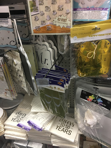 Educational Supply Store «Dollar Deals Plus», reviews and photos, 4366 Northlake Blvd, Palm Beach Gardens, FL 33410, USA