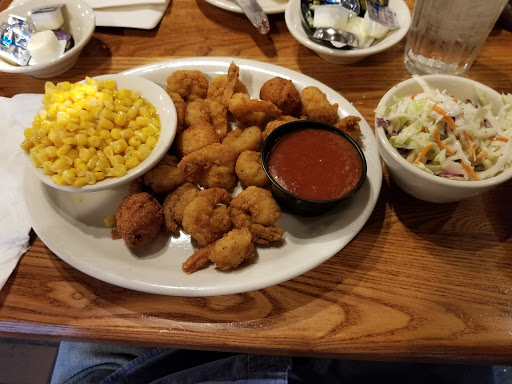 American Restaurant «Cracker Barrel Old Country Store», reviews and photos, 525 Skyline Dr, Conway, AR 72032, USA