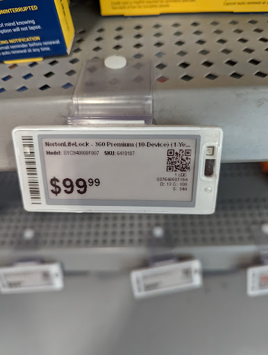 Shopping Mall «Drew 19 Shopping Center», reviews and photos, 21311 US Hwy 19 N, Clearwater, FL 33765, USA