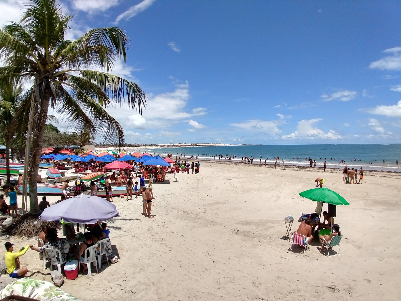 Foto von Praia da Redinha mit beiger sand Oberfläche