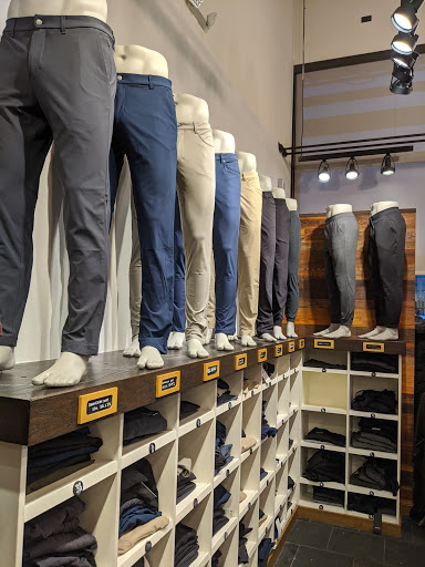 Sportswear Store «lululemon athletica», reviews and photos, 3070 Washtenaw Ave #112, Ann Arbor, MI 48104, USA