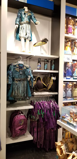 Toy Store «Disney Store», reviews and photos, 400 Premium Outlets Dr, Monroe, OH 45050, USA