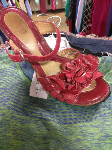 Thrift Store «Goodwill», reviews and photos, 701 N Industrial Blvd, Bedford, TX 76021, USA