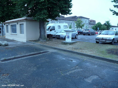 aire de services camping car à Bazas