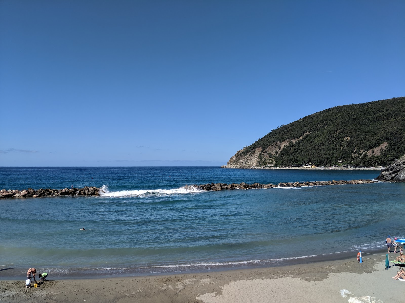 Moneglia beach photo #9