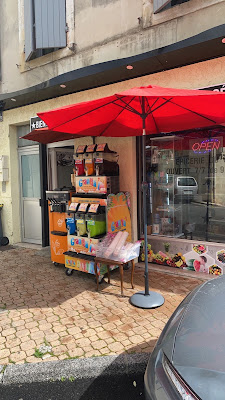 Épicerie du coin à Roquemaure